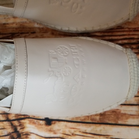 New Coach Charlie Espadrille Women 9.5 B Chalk Leather Embossed Leatherware NIB - Picture 3 of 15